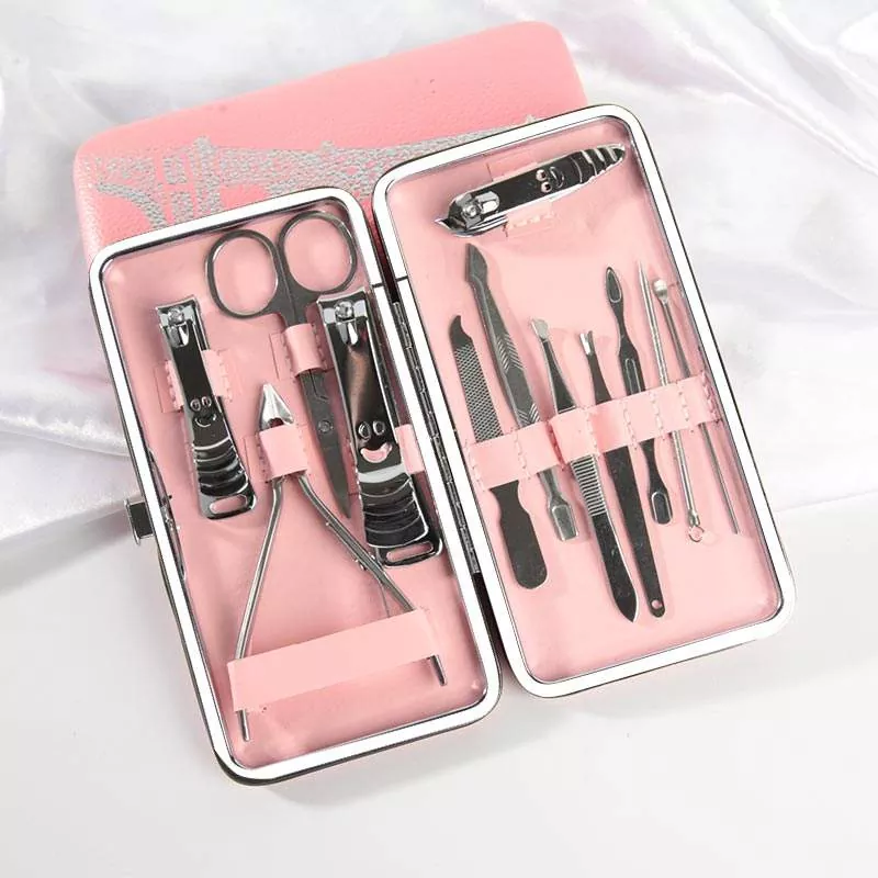 Tại sao giũa móng tay pha lê nhẹ nhàng hơn trên móng tay tự nhiên